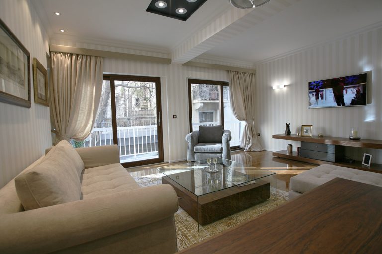 Airbnb  Studio A 60m2 (Πλάκα)